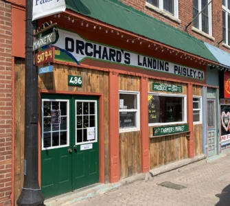Orchard's Landing Paisley